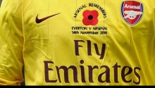 Venkovní dres, v němž hráči Arsenalu do nedělního klání naskočili